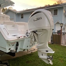 Sea Ray hunt ultra 211
