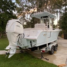 Sea Ray hunt ultra 211