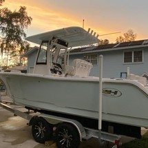 Sea Ray hunt ultra 211