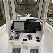 Sea Ray hunt ultra 211