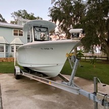 Sea Ray hunt ultra 211