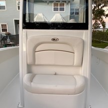 Sea Ray hunt ultra 211
