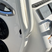 Century 2900 center console