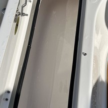 Century 2900 center console