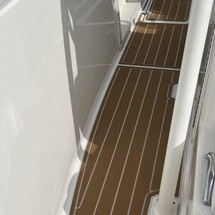 Century 2900 center console