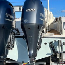 Century 2900 center console