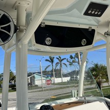 Century 2900 center console