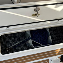 Century 2900 center console