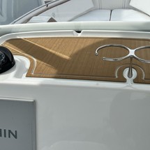 Century 2900 center console