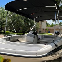 Bayliner 197 Deck Boat