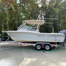 Grady-White Freedom 255