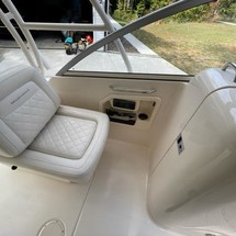 Grady-White Freedom 255