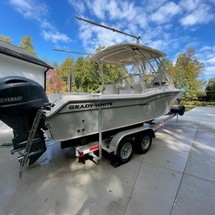 Grady-White Freedom 255