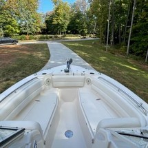 Grady-White Freedom 255