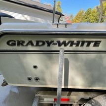 Grady-White Freedom 255