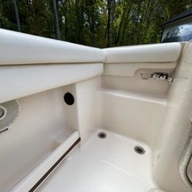 Grady-White Freedom 255