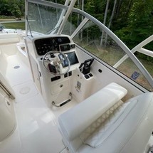 Grady-White Freedom 255