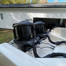 Grady-White Freedom 255