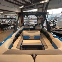 Malibu Wakesetter 25 LSV