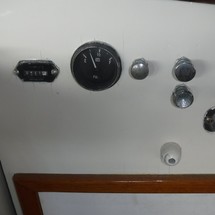 Dyer 29 bass boat