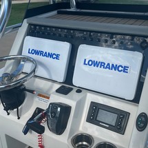 Ranger boats 2400 bay