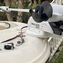 Pioneer 222 sport fish