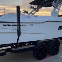 Malibu Wakesetter 25 LSV