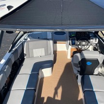 Malibu Wakesetter 23 LSV