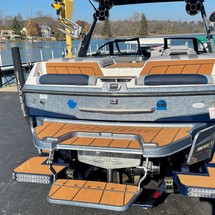 Malibu Wakesetter 23 LSV