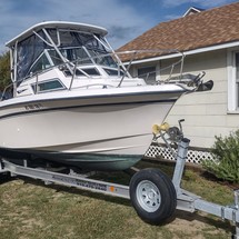 Grady-White Seafarer 228