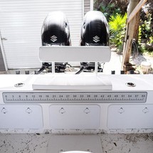 Intrepid 26 center console