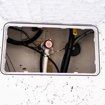 Intrepid 26 center console