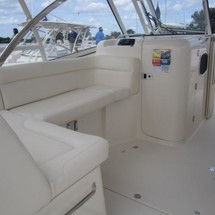 Grady-White Freedom 335