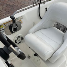 Hurricane 201 sundeck sport