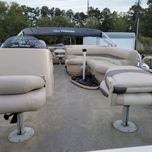 Sun Tracker Fishin Barge 22 DLX