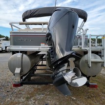 Sun Tracker Fishin Barge 22 DLX