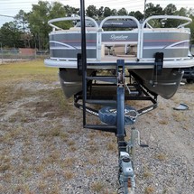 Sun Tracker Fishin Barge 22 DLX