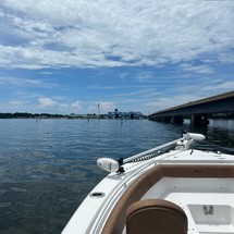 Sea Ray hunt ultra 211