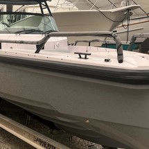 Axopar 28 T-Top