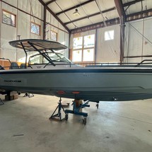 Axopar 28 T-Top