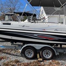 Hurricane 201 sundeck sport