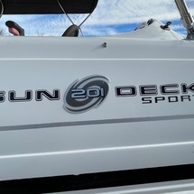 Hurricane 201 sundeck sport