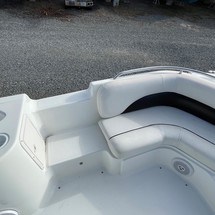 Hurricane 201 sundeck sport