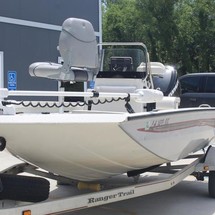 Ranger boats 2400 bay