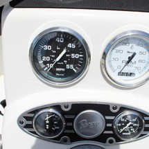 Ranger boats 2400 bay