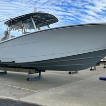 Cobia 217 center console