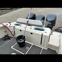 Cobia 217 center console