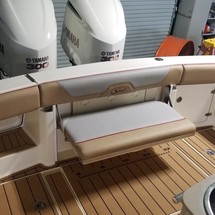 Scout Boats 320 LXF