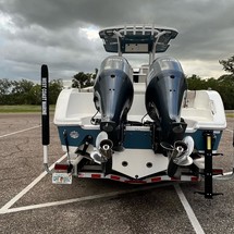 Angler Pro Boats 2900 center console