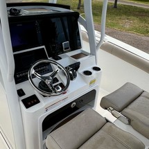 Angler Pro Boats 2900 center console